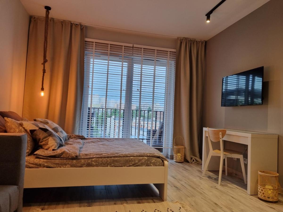 Apple Apartments - Gdanska Prywatne Miejsce Parkingowe ウッチ エクステリア 写真